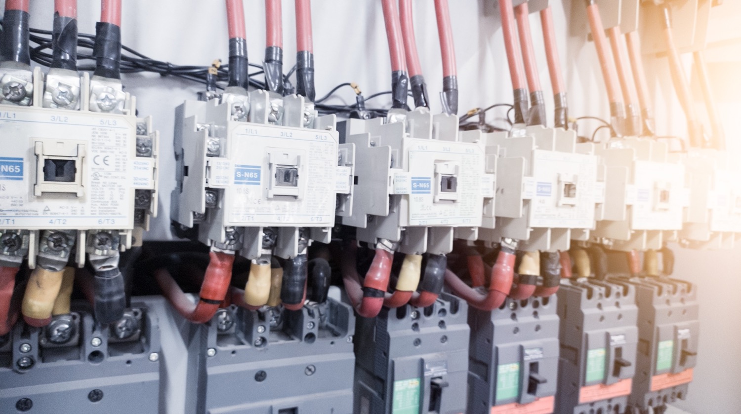 installation the main magnetic conntactors on the electrical_40285892?timestamp=7442